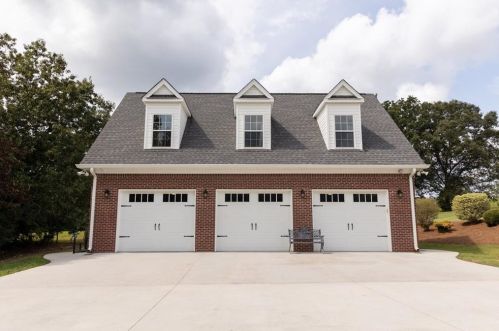 341 Cross Plains Rd, Carrollton GA  30116-9008 exterior