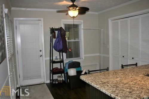 9158 Carroll Manor Dr, Atlanta GA  30350-2012 exterior
