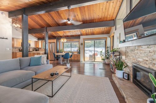 10425 Martis Valley Rd, Truckee CA  96161-2015 exterior