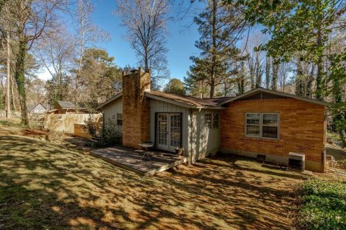 3862 Ensign Dr, Atlanta GA  30341-1836 exterior