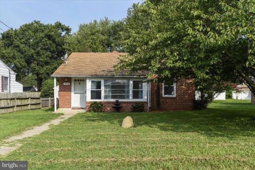7816 Bodkin View Dr, Riviera Beach, MD 21122-3616