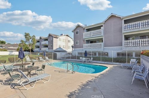 7821 Essex Dr, Huntington Beach CA  92648-5643 exterior