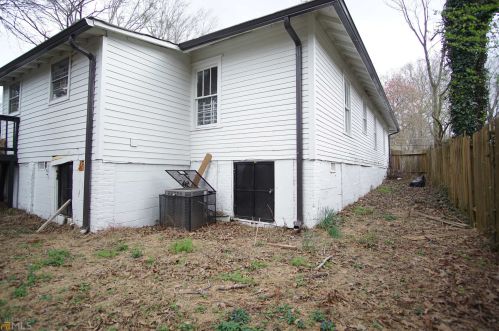 1443 Beatie Ave, Atlanta GA  30310-4337 exterior