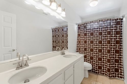 17876 Robusta Dr, Riverside CA  92503-7072 exterior