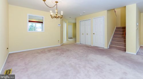14 Hanover Ct, Princeton NJ  08540-7066 exterior