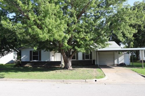 4804 Sabelle Ln, Fort Worth TX  76117-2336 exterior