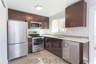 1219 Harney St, Portland OR  97202-7114 exterior
