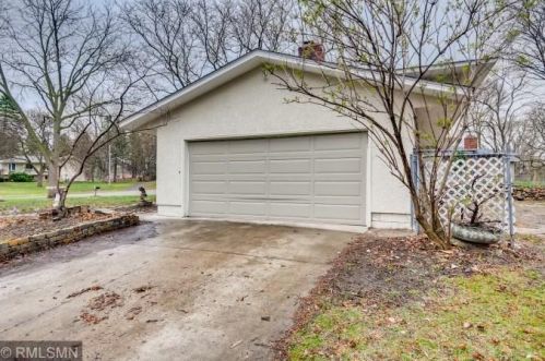 2382 Hillside Rd, Saint Paul MN  55110-5534 exterior