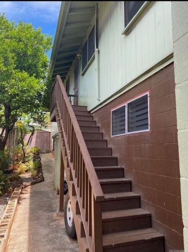 1008 9 Ave, Honolulu HI  96816-2489 exterior