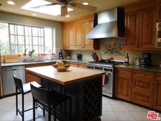 1160 Alvira St, Los Angeles CA  90035-2629 exterior