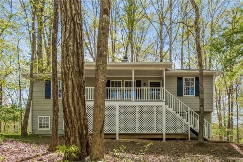 219 Oak Forest Dr, Holly Springs, GA 30115-5689