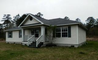 218 Russells Retreat Rd, Waverly, GA 31565-2189