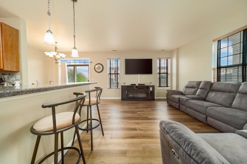 25121 Colligan St, Wilton Center, IL 60442-1413