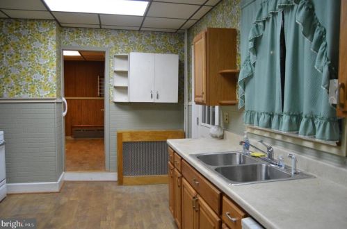 418 Market St, Primrose, PA 17901-2631