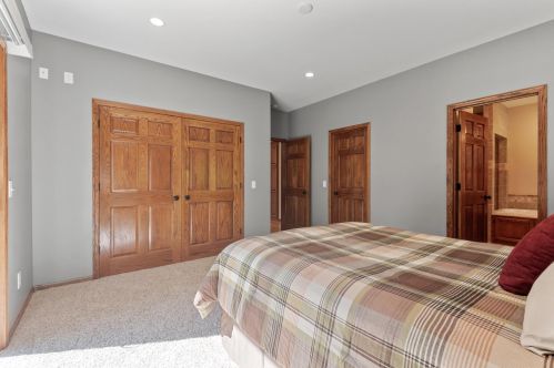 2200 Hadley St, Saint Paul MN  55119-5386 exterior