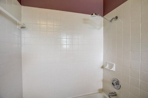 4000 Cortina Dr, Austin TX  78749-4924 exterior