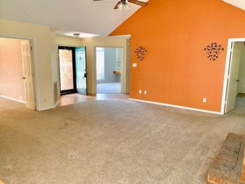 7009 Richardson Dr, Fort Worth TX  76148-1851 exterior