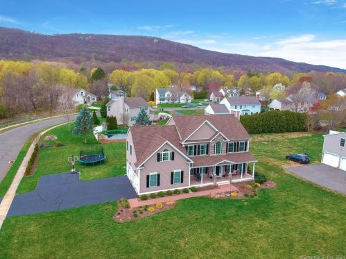 92 Brandywine Pl, Southington CT  06489-4365 exterior