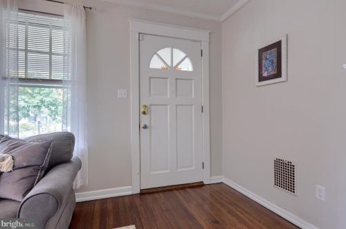 1026 Clay St, Lancaster, PA 17603-2610