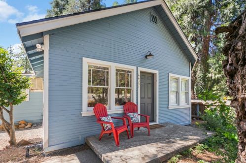 4430 Eight Mile Rd, Snowline Camp, CA 95709-9548