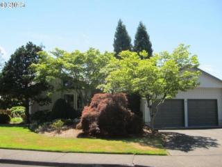 494 Hillwood Dr, Beaverton, OR 97124-3443
