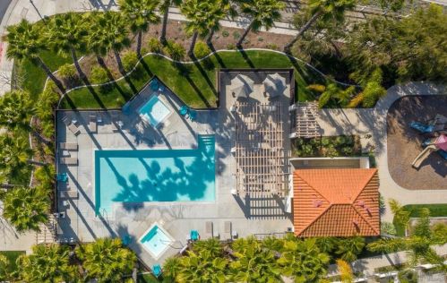 1527 Circle Ranch Way, Oceanside, CA 92057-5536
