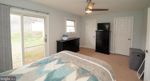 51 Sunset Blvd, Trenton NJ  08690-3950 exterior