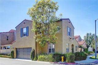 76 Alevera St, Irvine CA  92618-7019 exterior