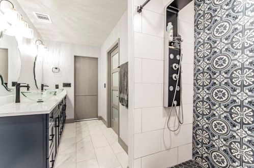 9600 Claxton Dr, Austin TX  78736-2901 exterior