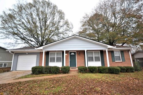 5788 Dunwoody Dr, Forest Park, GA 30297-3137