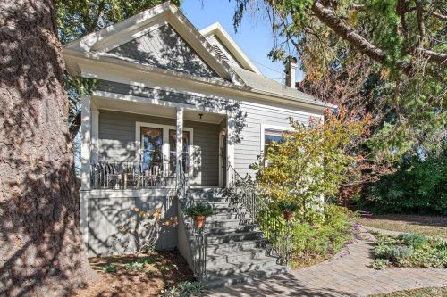 125 Sherman St, Healdsburg, CA 95448-3640
