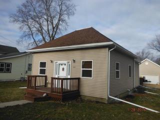 107 2nd St, Normandy, IL 61376-9018