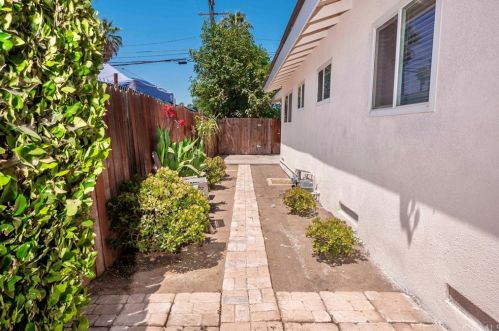 4195 Adams St, Riverside CA  92504-3003 exterior
