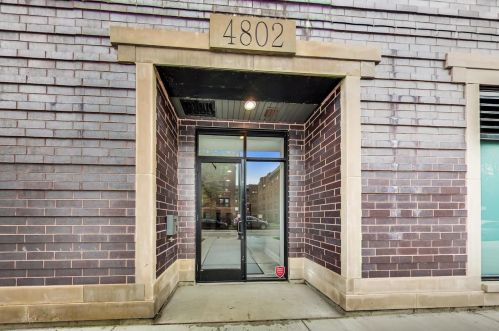 4802 Bell Ave, Chicago, IL 60625-1908