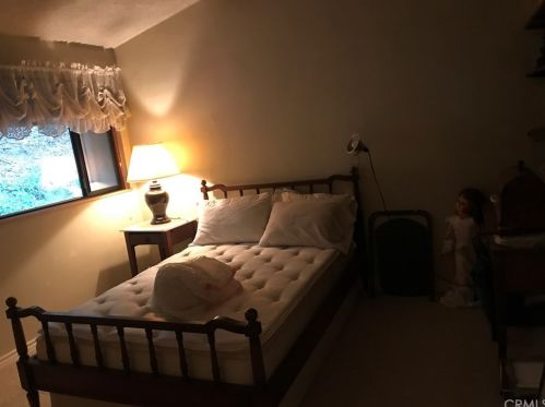 3777 Lockerbie Ln, Glendale CA 91208-1027 exterior