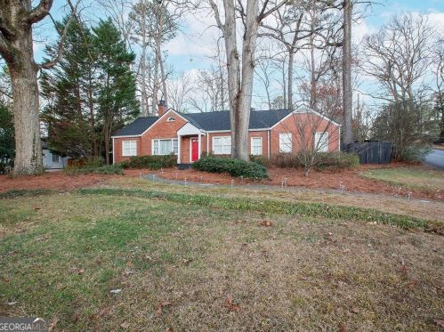 1166 Goodwin Rd, Atlanta GA  30324-2718 exterior