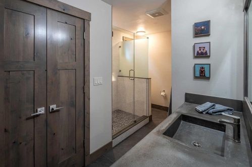 11901 Sitzmark Way, Truckee CA  96161-6139 exterior