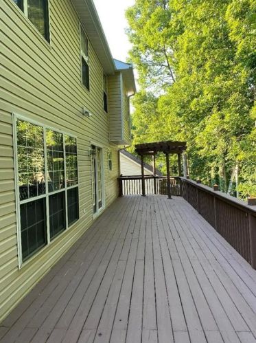 865 Long Branch Cir, Buford, GA 30518-6965