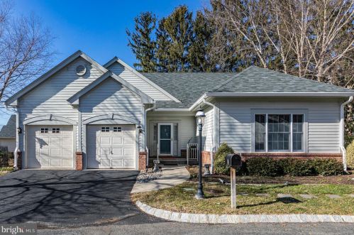 2 Birchwood Ct, Princeton, NJ 08540-5041