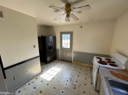 1321 Spg Rd, Carlisle PA  17013-1557 exterior