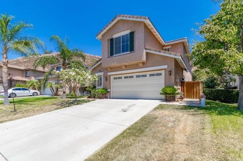 16222 Blue Haven Ct, Riverside, CA 92503-0547
