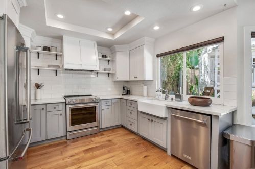 2114 Summerhill Dr, Encinitas, CA 92024-5441