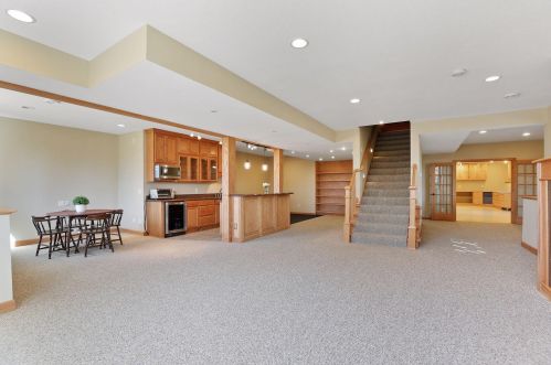 1380 Grace Dr, Saint Paul MN  55123-1971 exterior