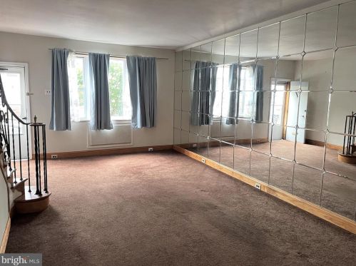 1622 27th St, Philadelphia, PA 19145-1217