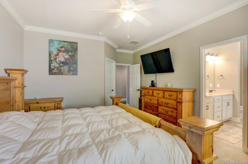 26140 Davies Dr, Aurora CO  80016-6100 exterior