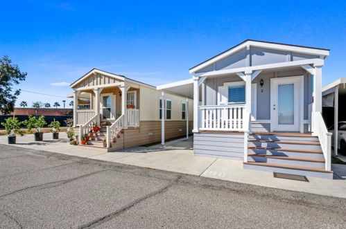 250 Midway Dr, Anaheim CA  92805-6529 exterior