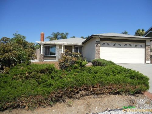 2352 Seasons Rd, Oceanside, CA 92056-3559