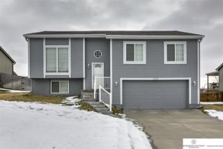 2605 Hogantown Dr, Bellevue, NE 68123-6096