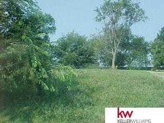 8906 Monroe Ct, Plattsmouth, NE 68048-4242