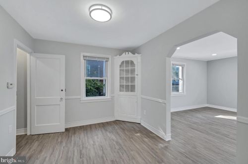 9121 Kimes St, Silver Spring MD 20901-3727 exterior